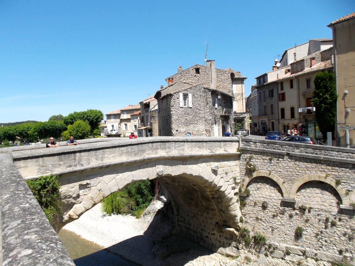 Mas Les Cigales Bed & Breakfast Roaix Bagian luar foto